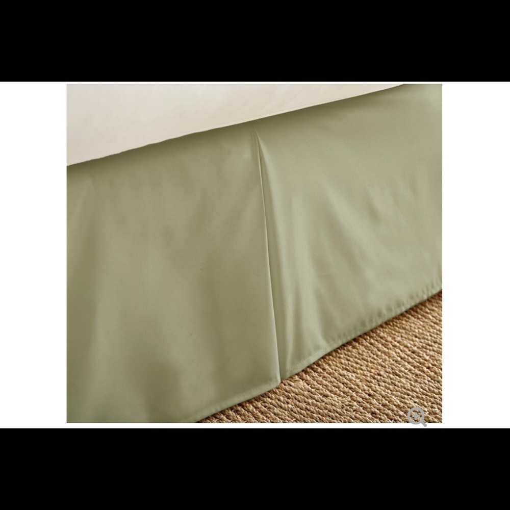 Home Collection Ultra-Soft Luxury Bed Skirt - Picture 2 of 4